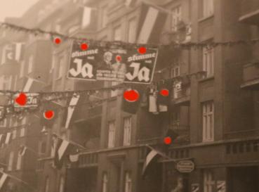 altes Foto - Bad Harzburg ? Herzburg ? Strassezug mit Fahnen, Wahlen 30er Jahre